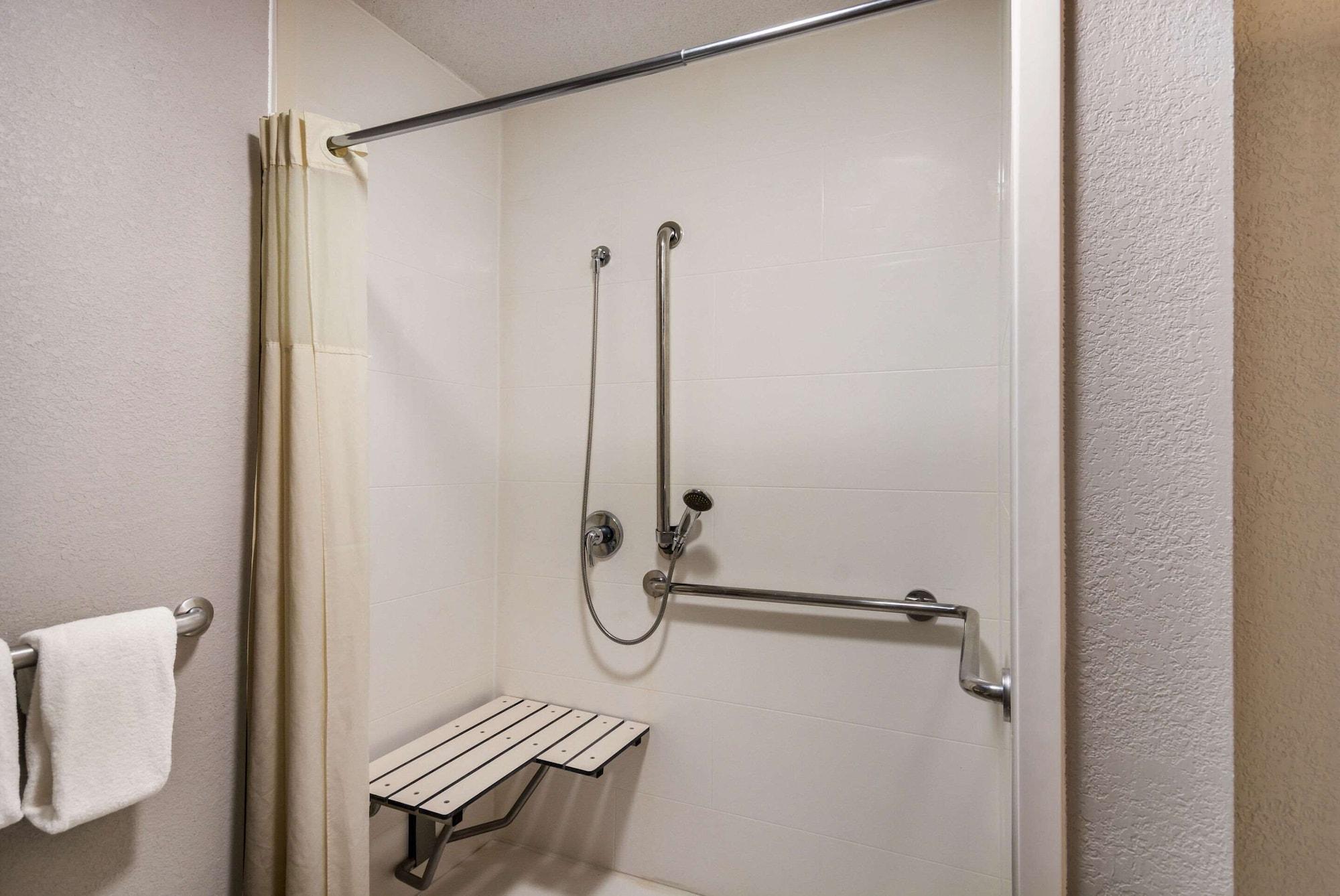 Quality Inn Emporia Kültér fotó